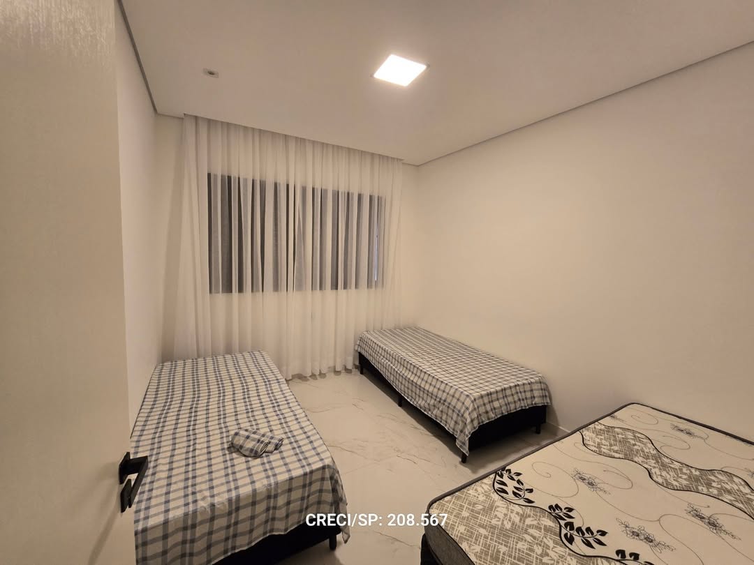Casa completa mobiliada 🏡Composta por ;3 quartos sendo 1 suíte Depósito Piscina alvenariaÁrea g (5)